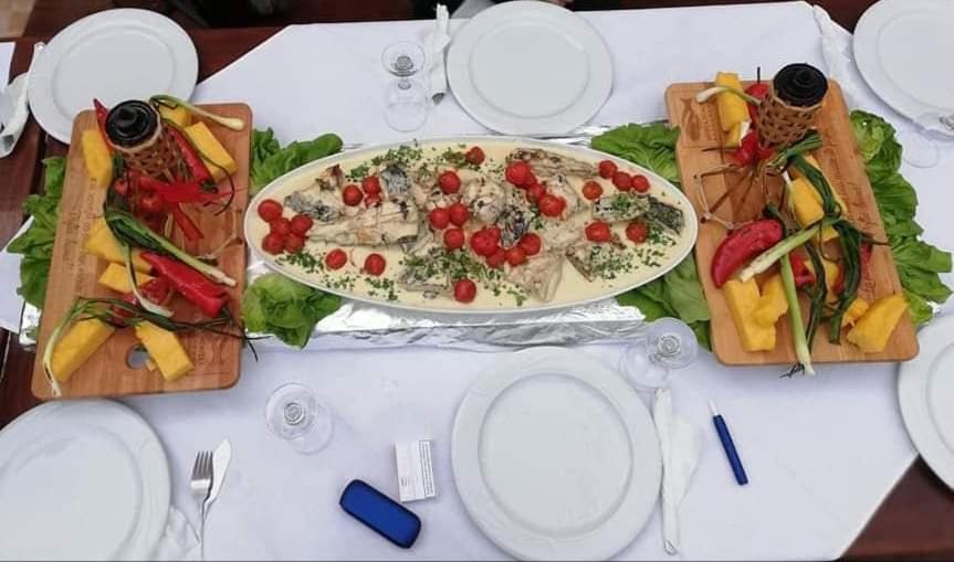 Casa Eric Hotel Mila Douazeci si Trei Ngoại thất bức ảnh