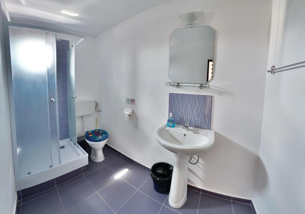 Casa Eric Hotel Mila Douazeci si Trei Ngoại thất bức ảnh