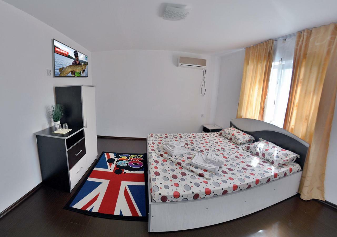 Casa Eric Hotel Mila Douazeci si Trei Ngoại thất bức ảnh
